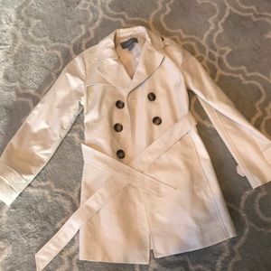 ✨HP✨Ann Taylor Petite Trench Coat